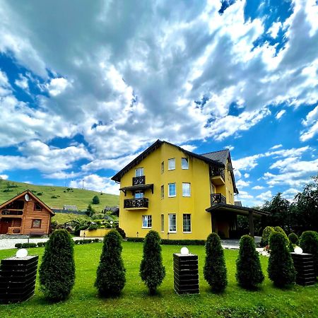 Arnica Otel Yasinya Dış mekan fotoğraf