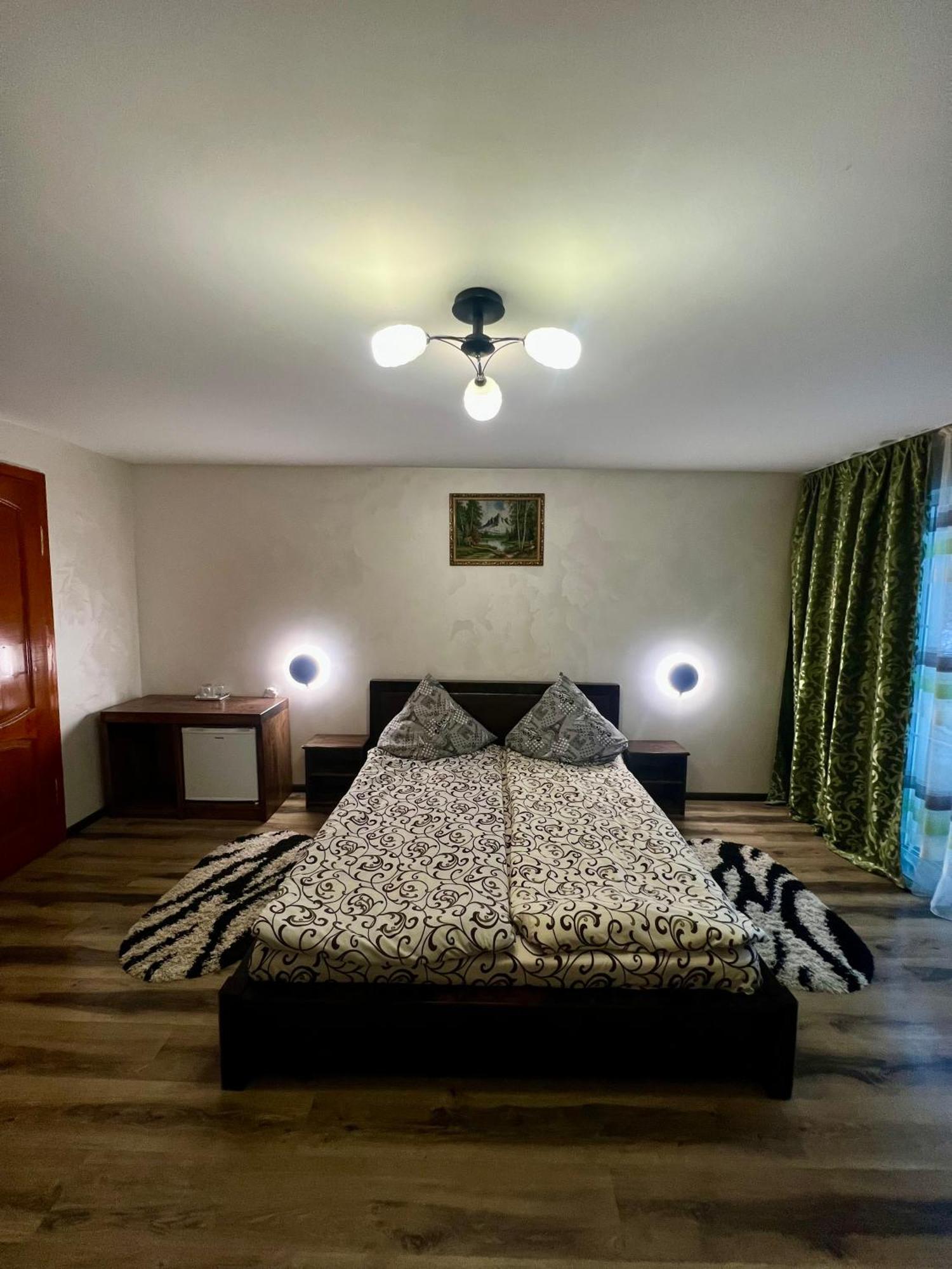Arnica Otel Yasinya Dış mekan fotoğraf