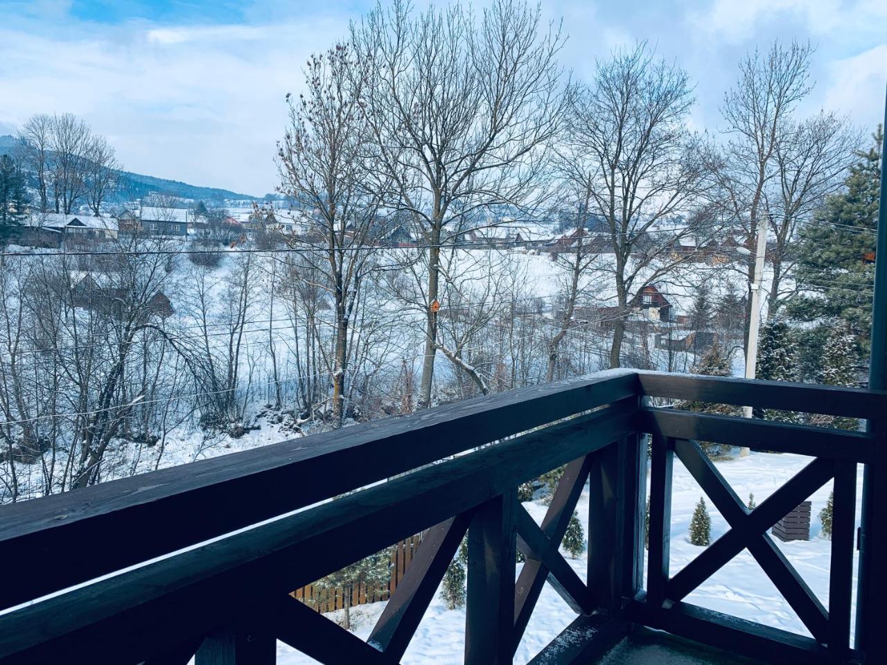 Arnica Otel Yasinya Dış mekan fotoğraf