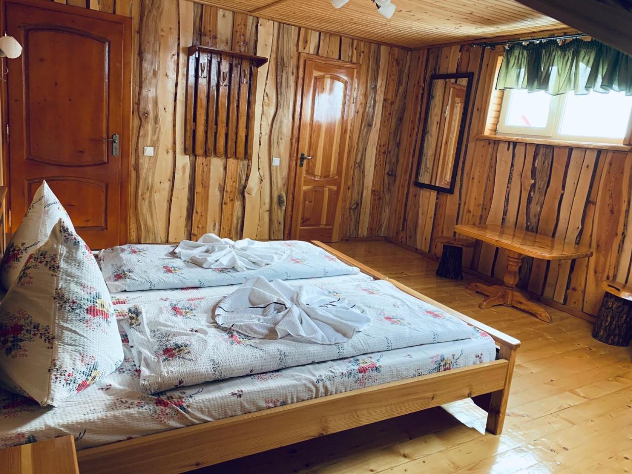 Arnica Otel Yasinya Dış mekan fotoğraf