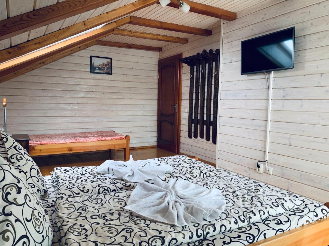 Arnica Otel Yasinya Dış mekan fotoğraf